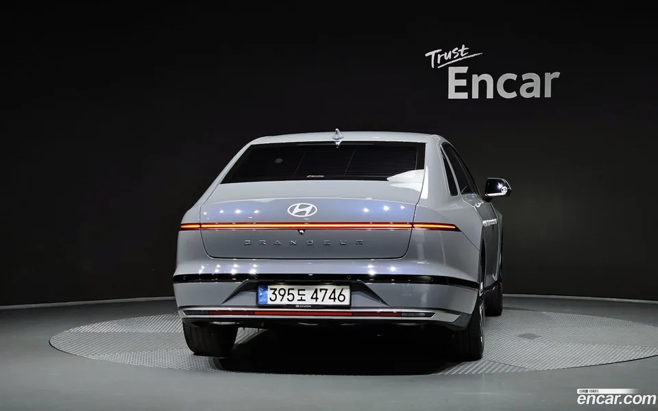 Hyundai Grandeur Hybrid 2024 — thumbnail 4