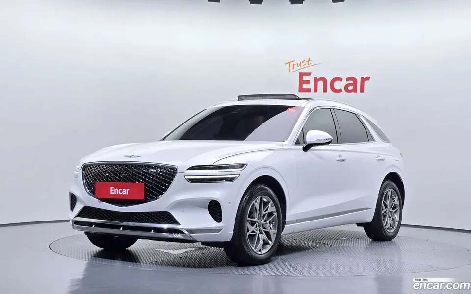 Genesis GV70 2.5T 2WD 2023 — photo 1, buy with delivery to Moscow