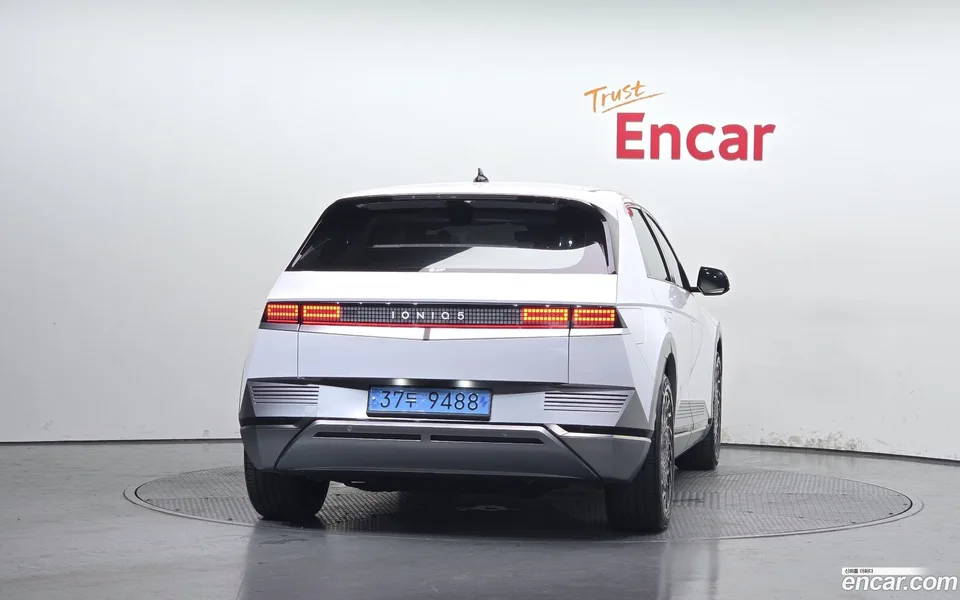 Hyundai Ioniq 5 2024 — thumbnail 4