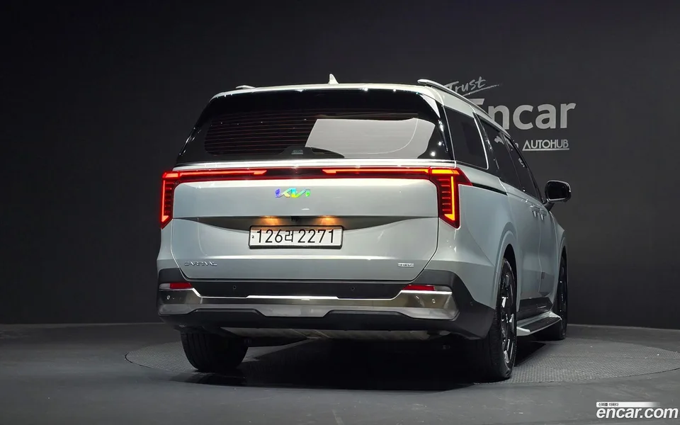 Kia Carnival HEV 9 2024 — thumbnail 4