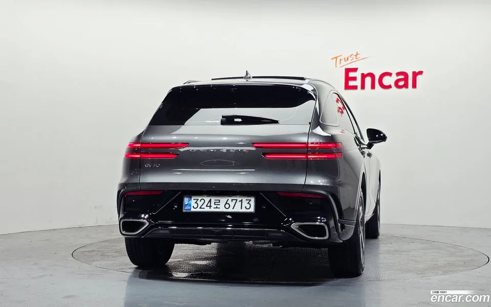 Genesis GV70 2.5T 2WD 2024 — thumbnail 4
