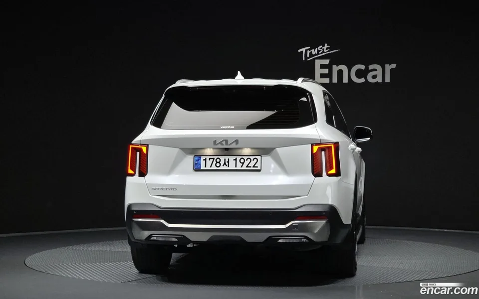 Kia Sorento 2.5T 2WD 2024 — thumbnail 4