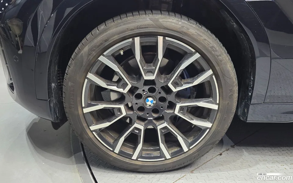 BMW X6 xDrive40i M 2025 — thumbnail 2