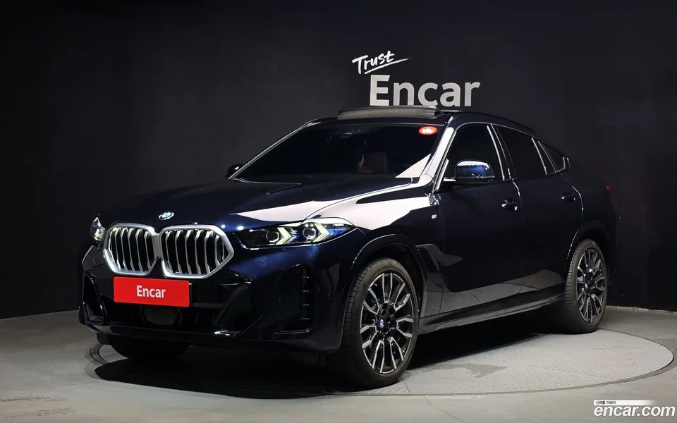 BMW X6 xDrive40i M 2025 — photo 1, buy with delivery to Moscow