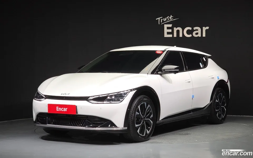 Kia EV6 2024 — photo 1, buy with delivery to Moscow