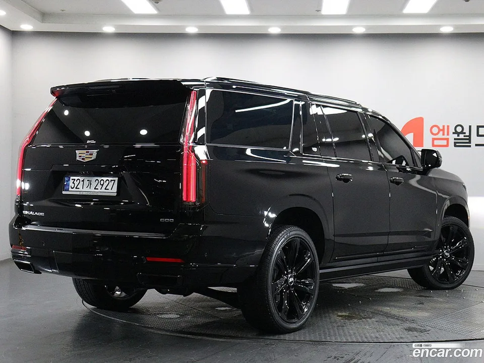 Cadillac Escalade 6.2 ESV 2025 — thumbnail 4