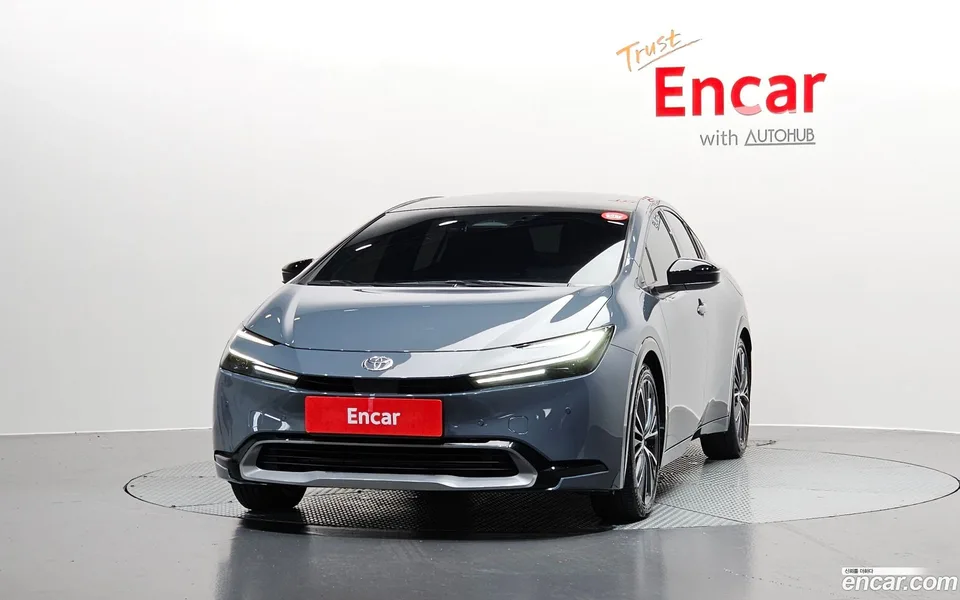 Toyota Prius 2.0 XLE 2024 — thumbnail 3
