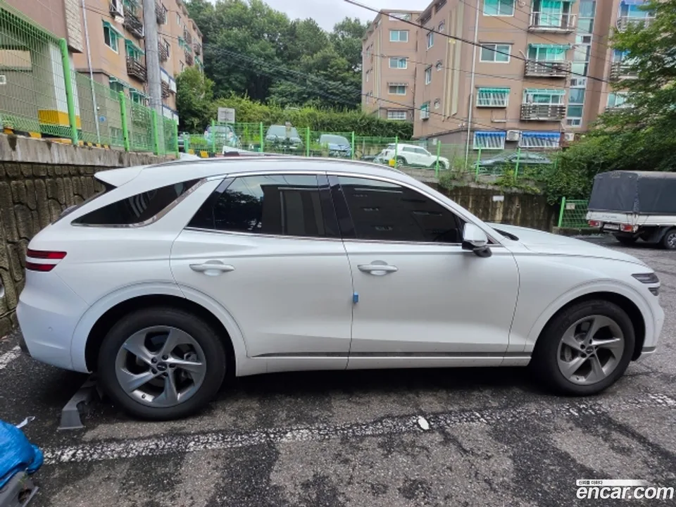 Genesis GV70 2.5T AWD 2025 — thumbnail 3