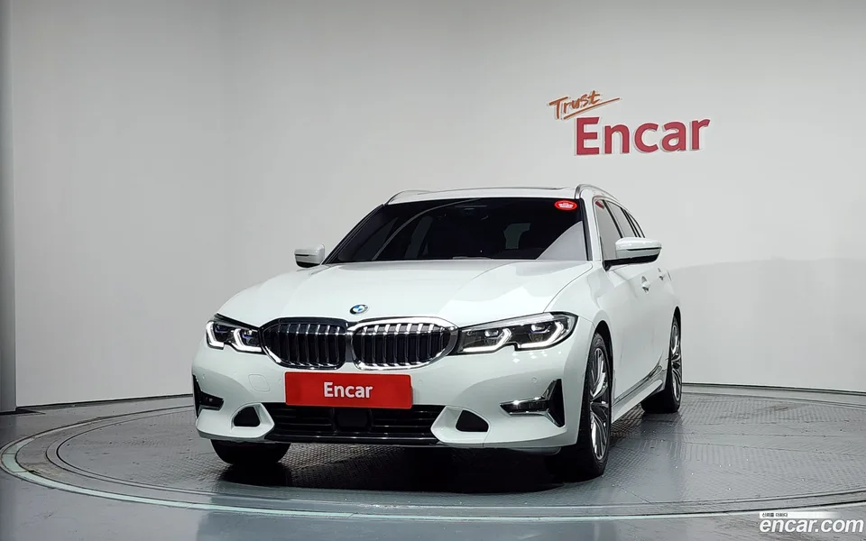 BMW 3 Series 320d 2022 — thumbnail 3