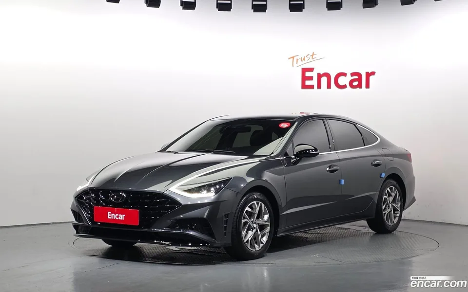 Hyundai Sonata 2.0 2022 — photo 1, buy with delivery to Moscow