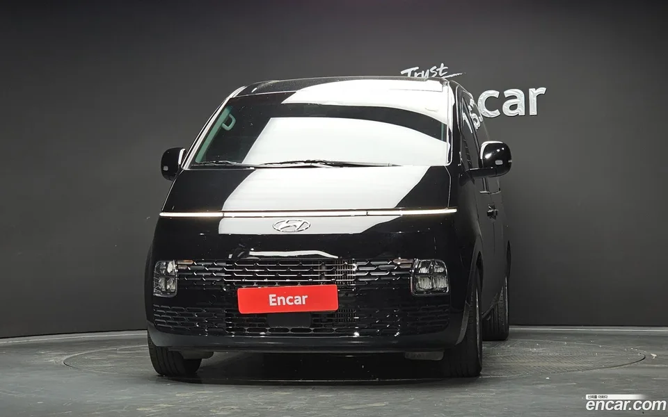 Hyundai Staria 3 2022 — thumbnail 3