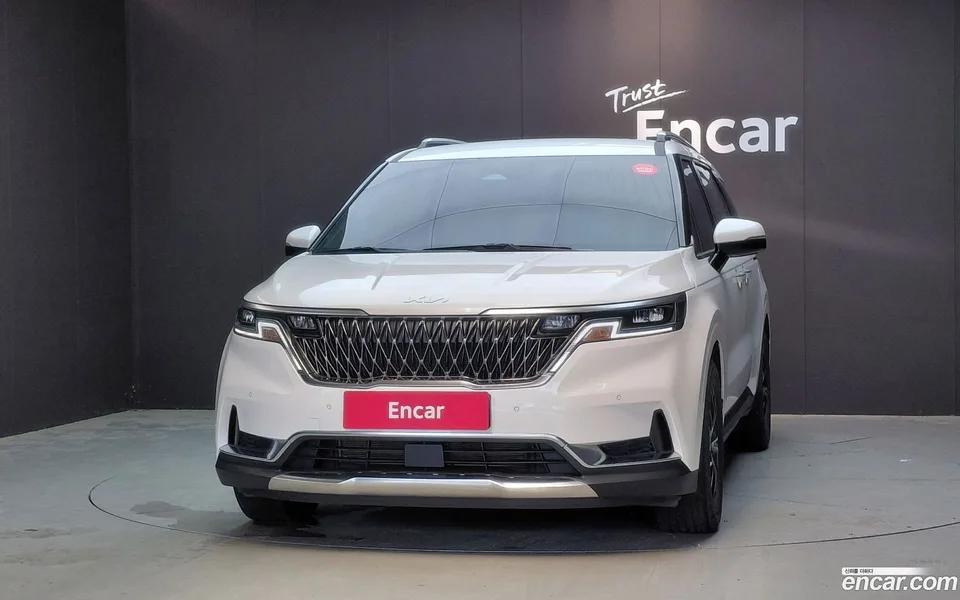 Kia Carnival 9 2022 — thumbnail 3