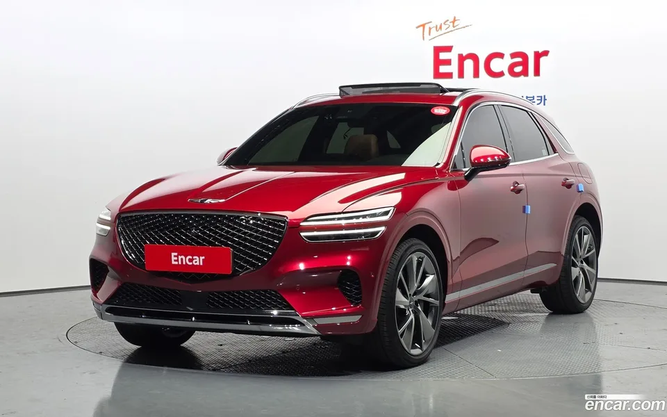 Genesis GV70 2.5T AWD 2022 — photo 1, buy with delivery to Moscow