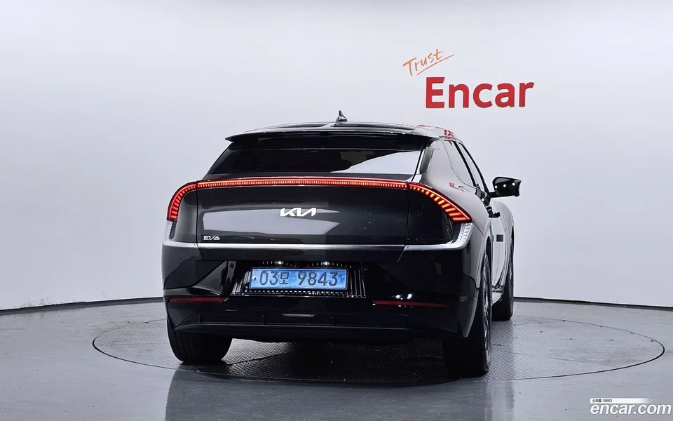 Kia EV6 2023 — thumbnail 4