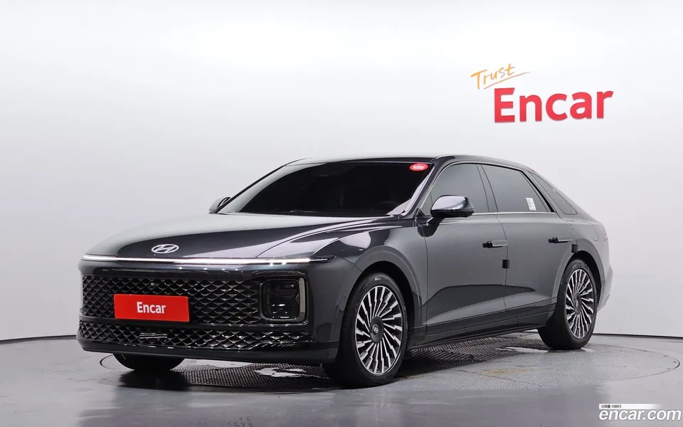 Hyundai Grandeur Hybrid 2023 — photo 1, buy with delivery to Moscow
