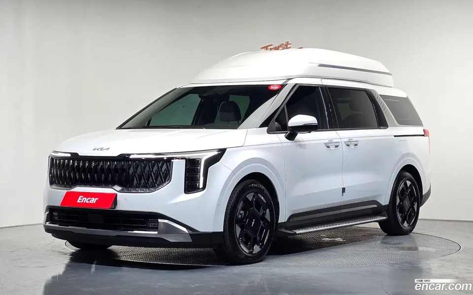 Kia Carnival HEV 4 2026 — photo 1, buy with delivery to Moscow