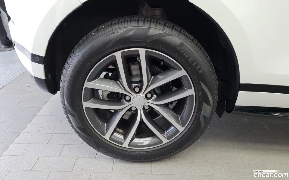 Land Rover Range Rover Evoque P250 SE 2025 — thumbnail 5