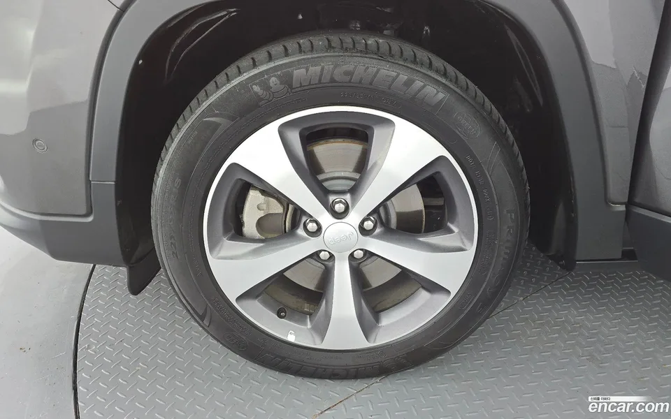 Jeep Cherokee 2.4 2WD 2022 — thumbnail 5