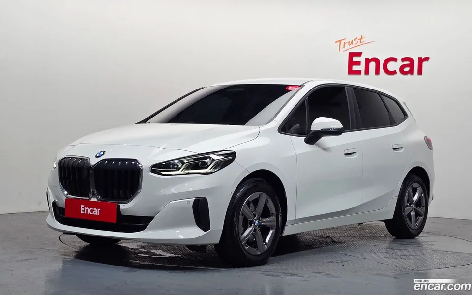 BMW 2 Series Active Tourer 220i 2025 — фото 1, купить с доставкой в Москву