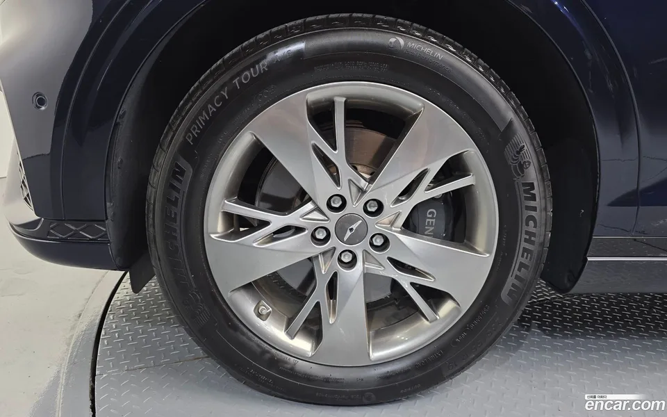 Genesis GV70 2.5T 2WD 2024 — thumbnail 2