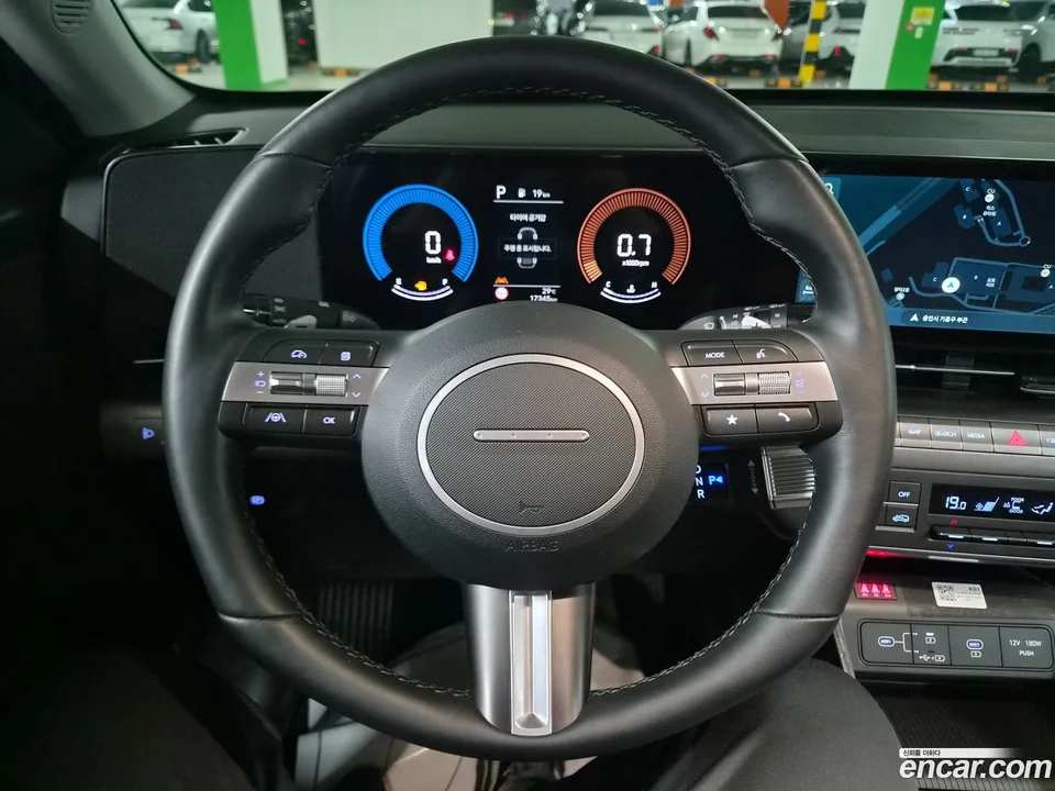 Hyundai Kona 1.6 2WD 2023 — thumbnail 2