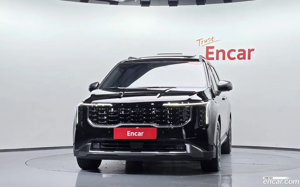 Kia Carnival 7 2024 — thumbnail 3