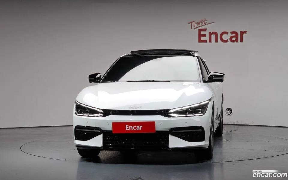 Kia EV6 4WD 2023 — thumbnail 3