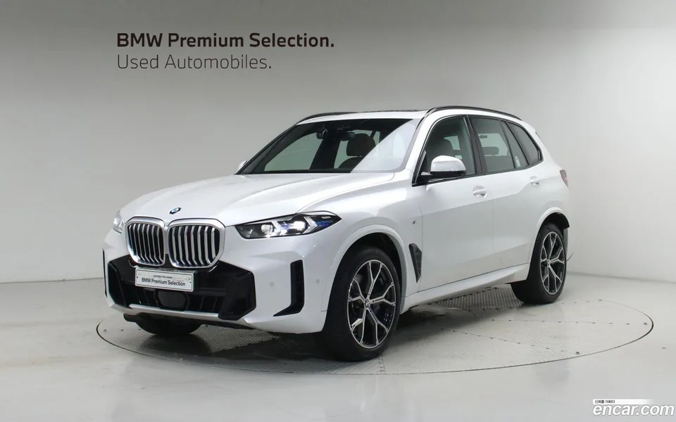 BMW X5 xDrive 40i M 2025 — photo 1, buy with delivery to Moscow