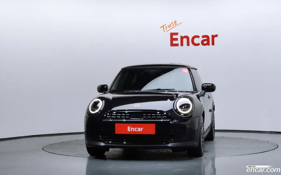 MINI Cooper C 2024 — thumbnail 3