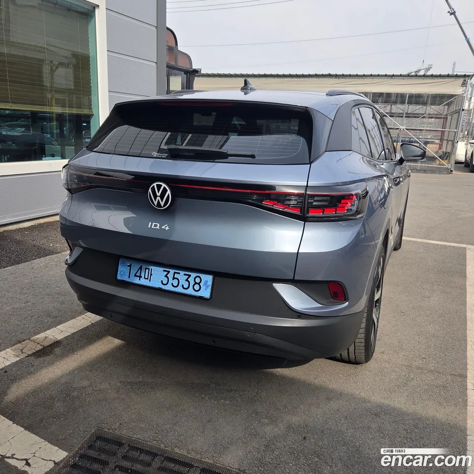 Volkswagen ID.4 2023 — thumbnail 4
