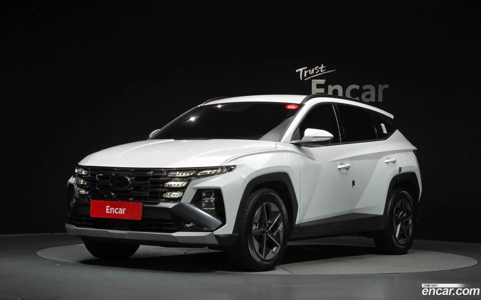 Hyundai Tucson Hybrid NX4 HEV 1.6 2WD 2025 — photo 1, buy with delivery to Moscow