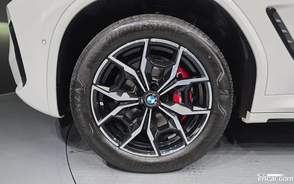 BMW X3 xDrive 20i M 2024 — thumbnail 2