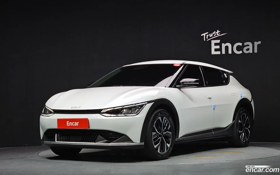 Kia EV6 2022 — photo 1, buy with delivery to Moscow