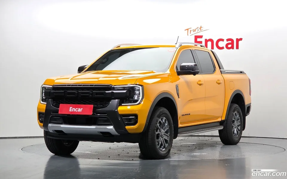 Ford Ranger 2.0 2024 — photo 1, buy with delivery to Moscow
