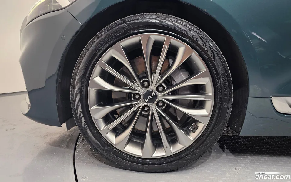 Kia K9 3.8 GDI AWD 2022 — thumbnail 2