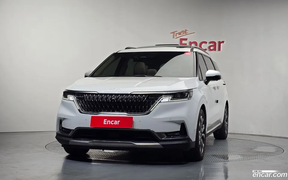 Kia Carnival 9 2022 — thumbnail 3