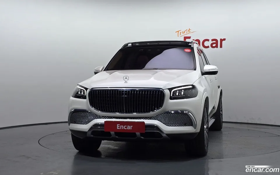 Mercedes-Benz GLS-Class GLS600 4MATIC 2023 — thumbnail 3