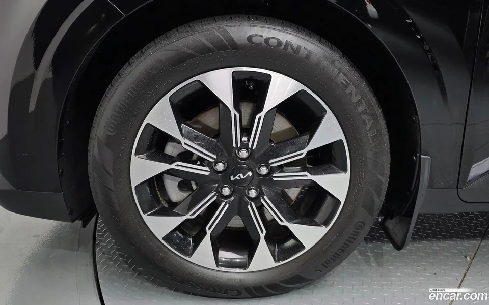 Kia Carnival 9 2022 — thumbnail 2