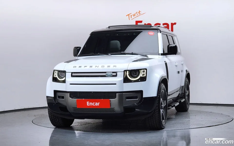 Land Rover Defender 110 D250 X- SE 2025 — thumbnail 3