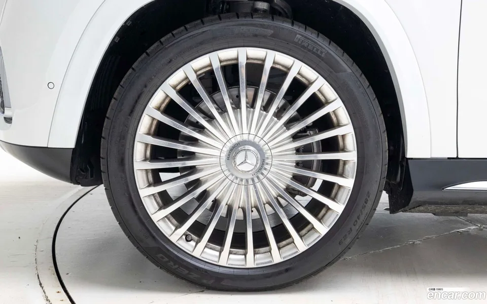 Mercedes-Benz GLS-Class GLS600 4MATIC 2025 — thumbnail 2