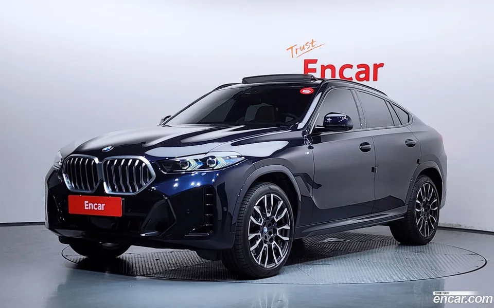 BMW X6 xDrive40i M 2025 — photo 1, buy with delivery to Moscow