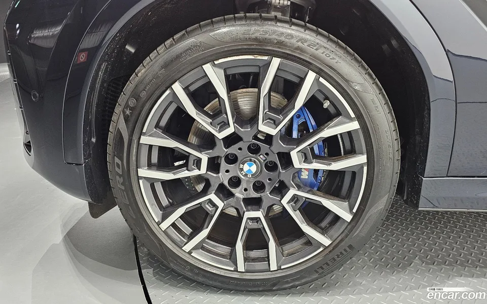 BMW X6 xDrive40i M 2024 — thumbnail 5