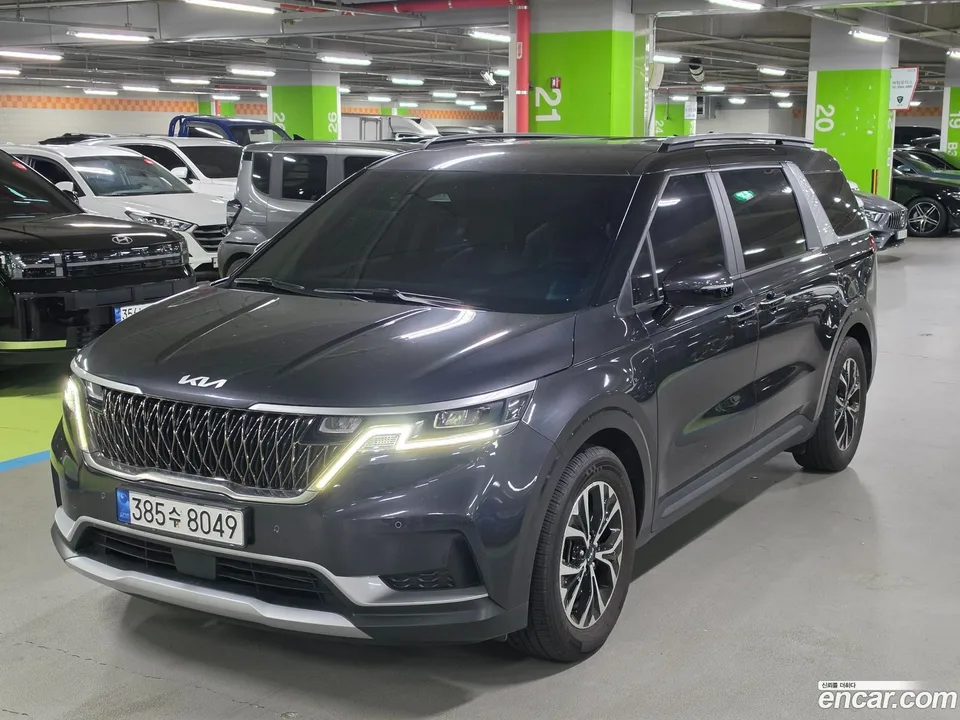 Kia Carnival 9 2022 — thumbnail 3