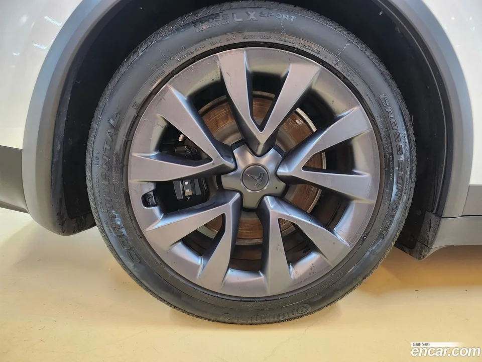 Tesla Model X AWD 2024 — thumbnail 2