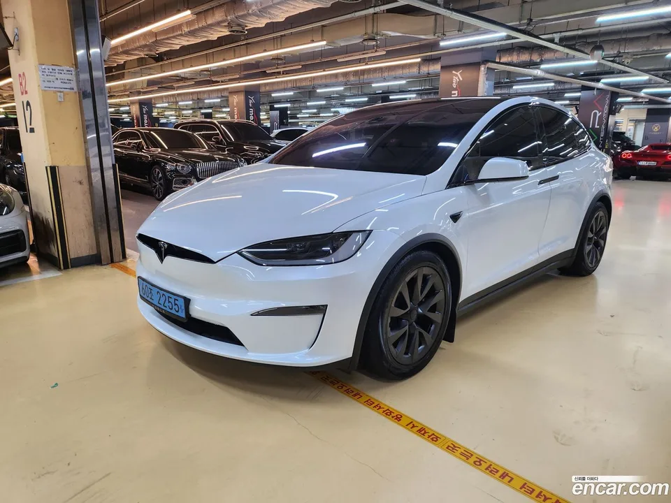 Tesla Model X AWD 2024 — photo 1, buy with delivery to Moscow
