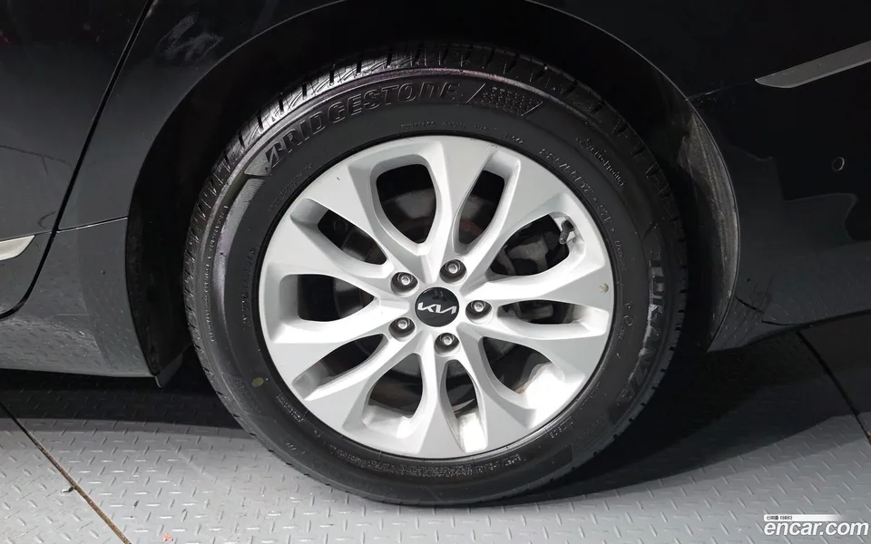 Kia K8 2.5 2WD 2022 — thumbnail 5