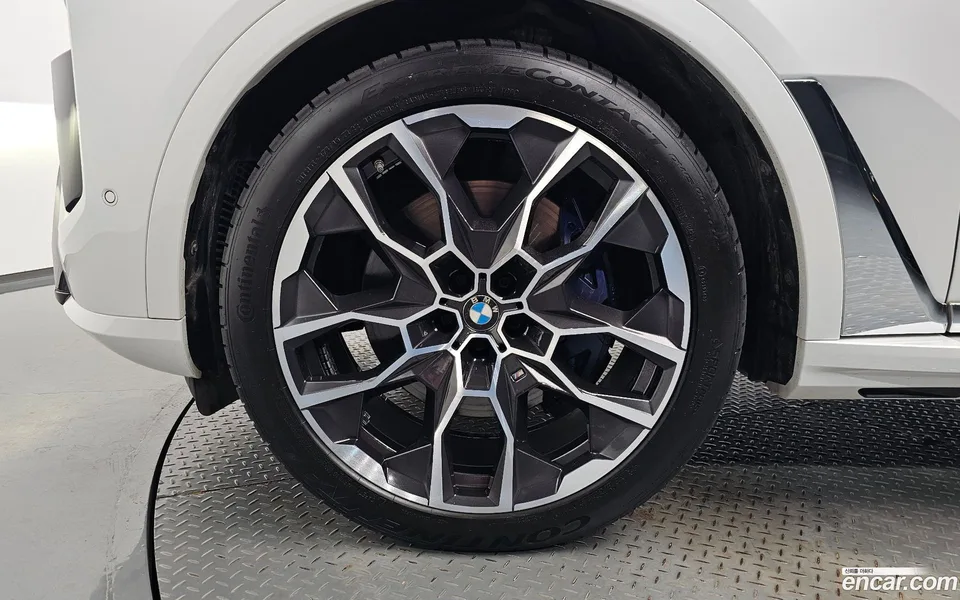 BMW X7 xDrive 40i M 6 2024 — thumbnail 2