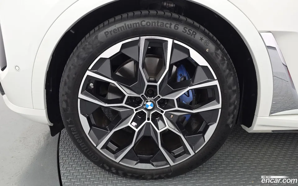 BMW X7 xDrive 40d M 6 2025 — thumbnail 2