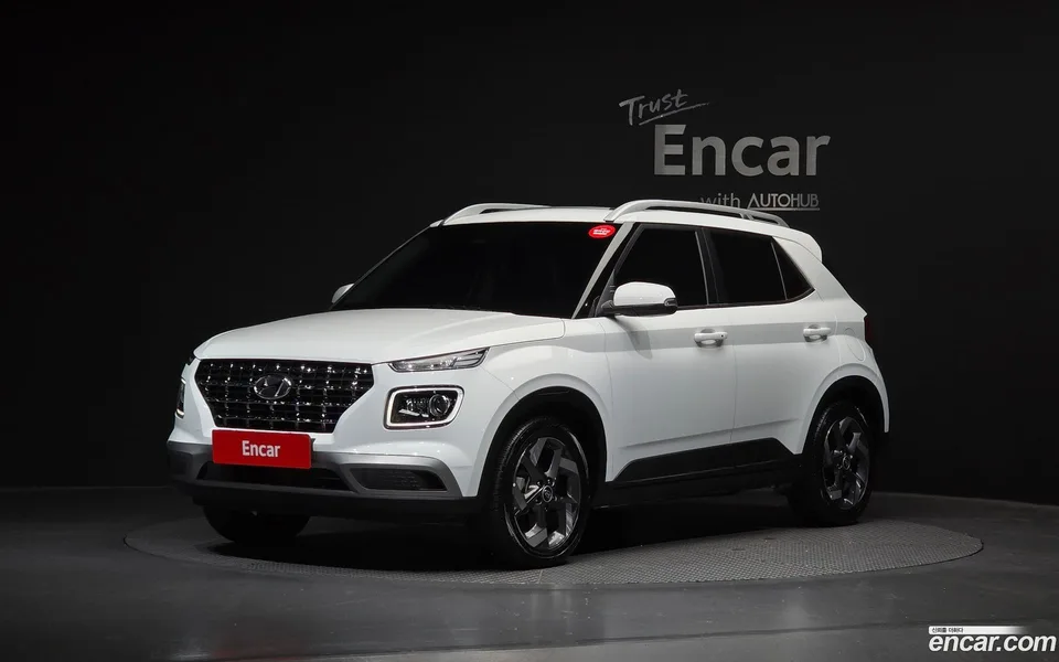 Hyundai Venue 1.6 2025 — photo 1, buy with delivery to Moscow