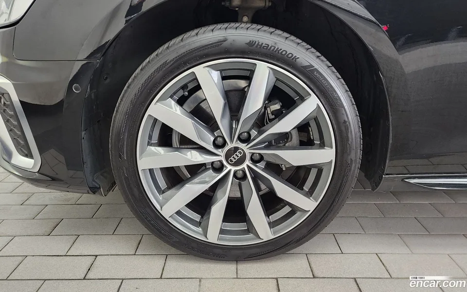 Audi A4 35 TDI 2023 — thumbnail 2
